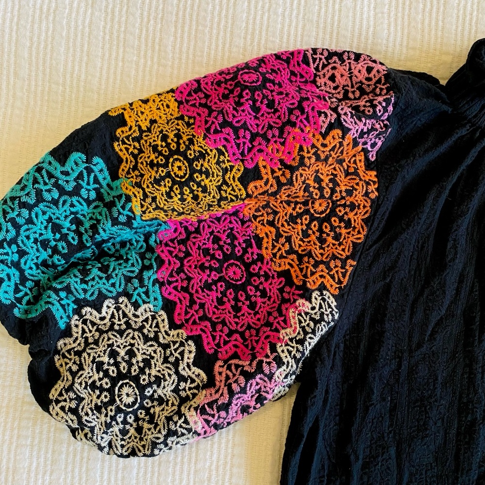 THML Anthropologie Floral Embroidered Puff Sleeve Top - Picture 8 of 12